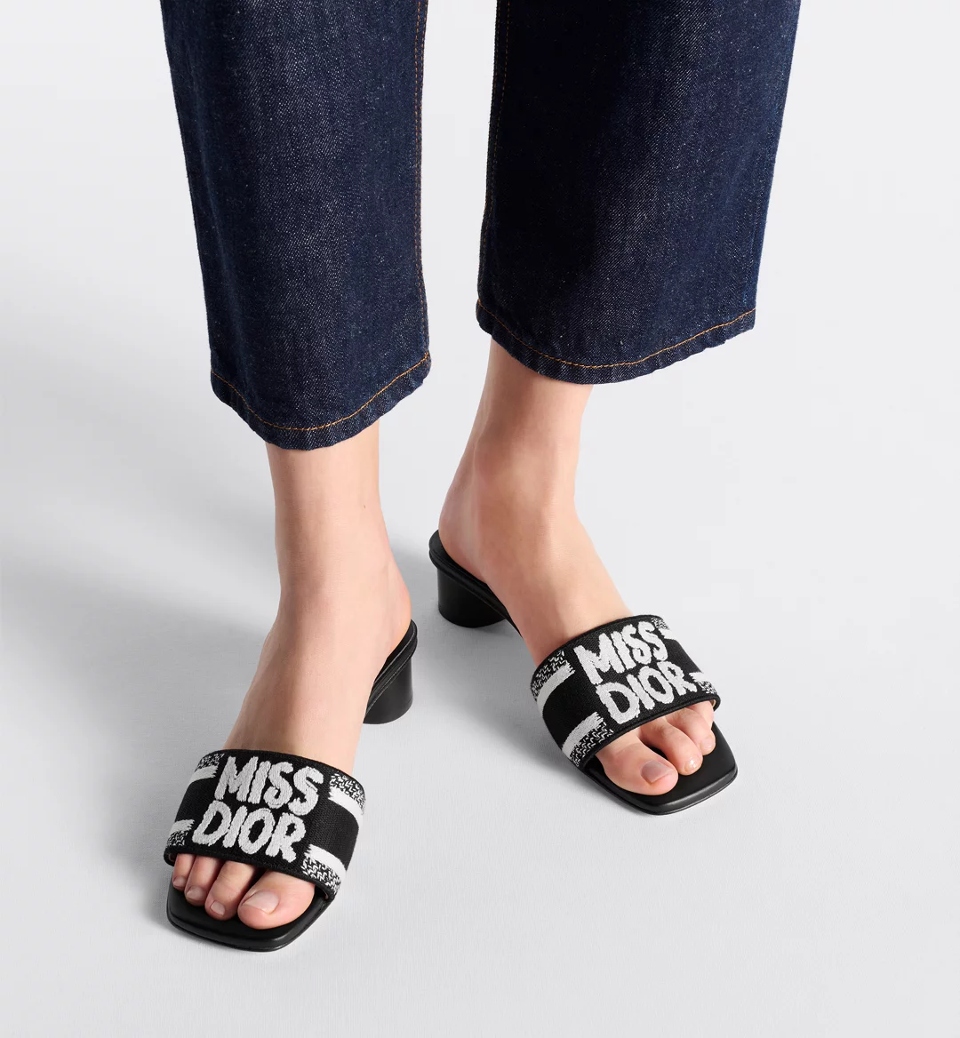 Dway Heeled Slide - Image 2